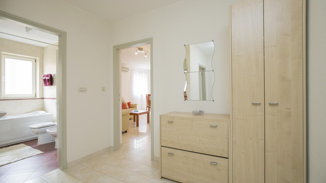 Apartment Jadranka Rabac Bagian luar foto