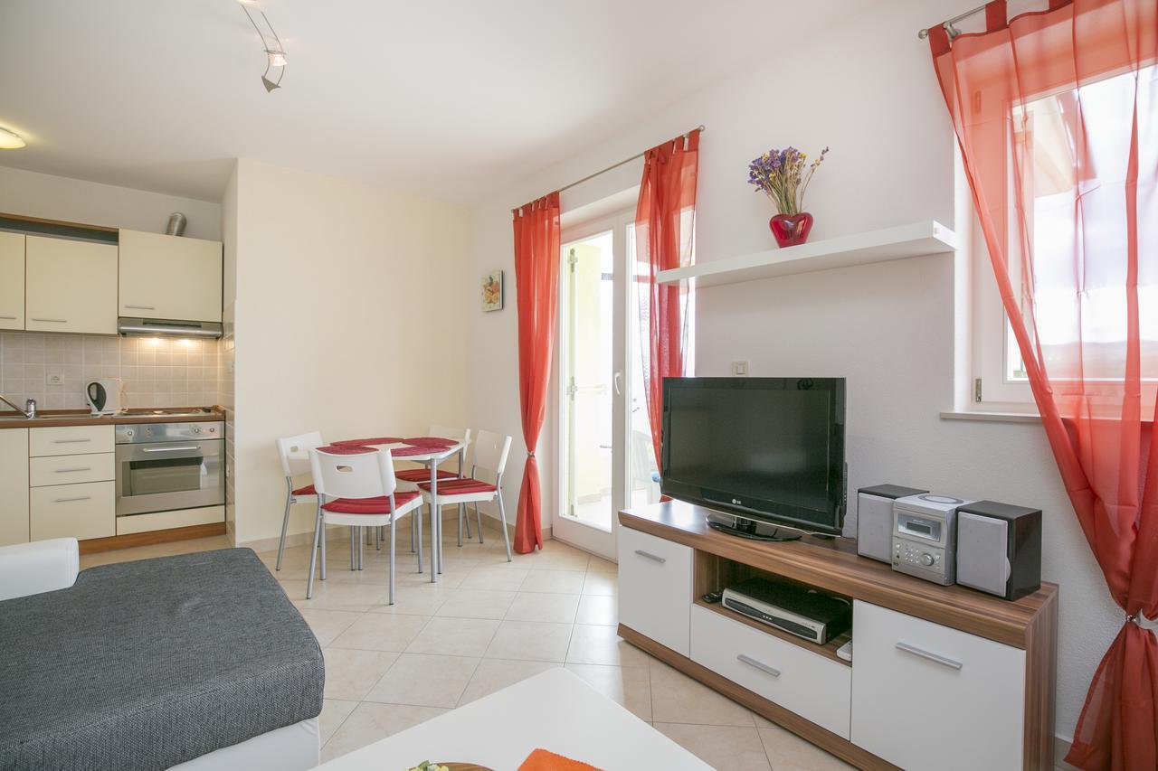 Apartment Jadranka Rabac Bagian luar foto